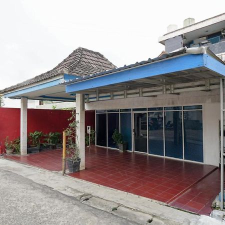 Oyo 2876 Hotel Idayu Palembang Kültér fotó