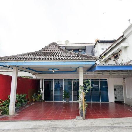 Oyo 2876 Hotel Idayu Palembang Kültér fotó