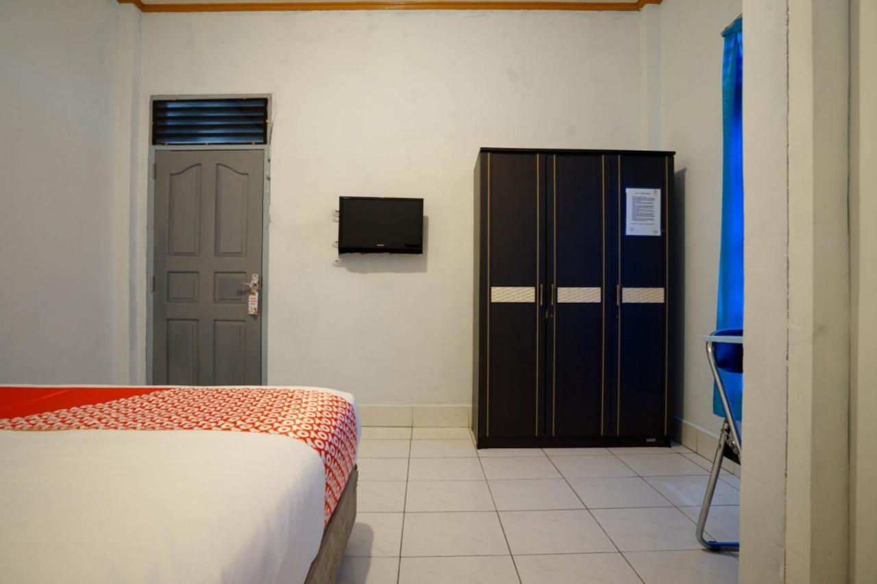 Oyo 2876 Hotel Idayu Palembang Kültér fotó