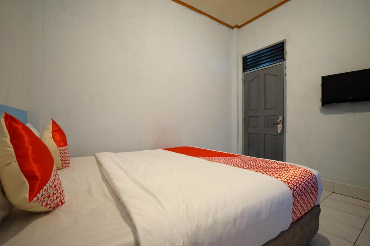 Oyo 2876 Hotel Idayu Palembang Kültér fotó