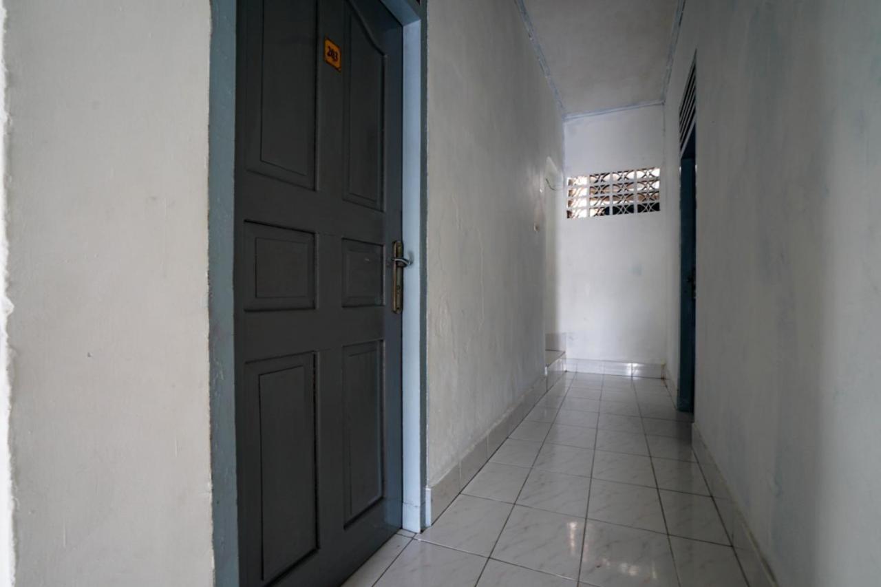 Oyo 2876 Hotel Idayu Palembang Kültér fotó